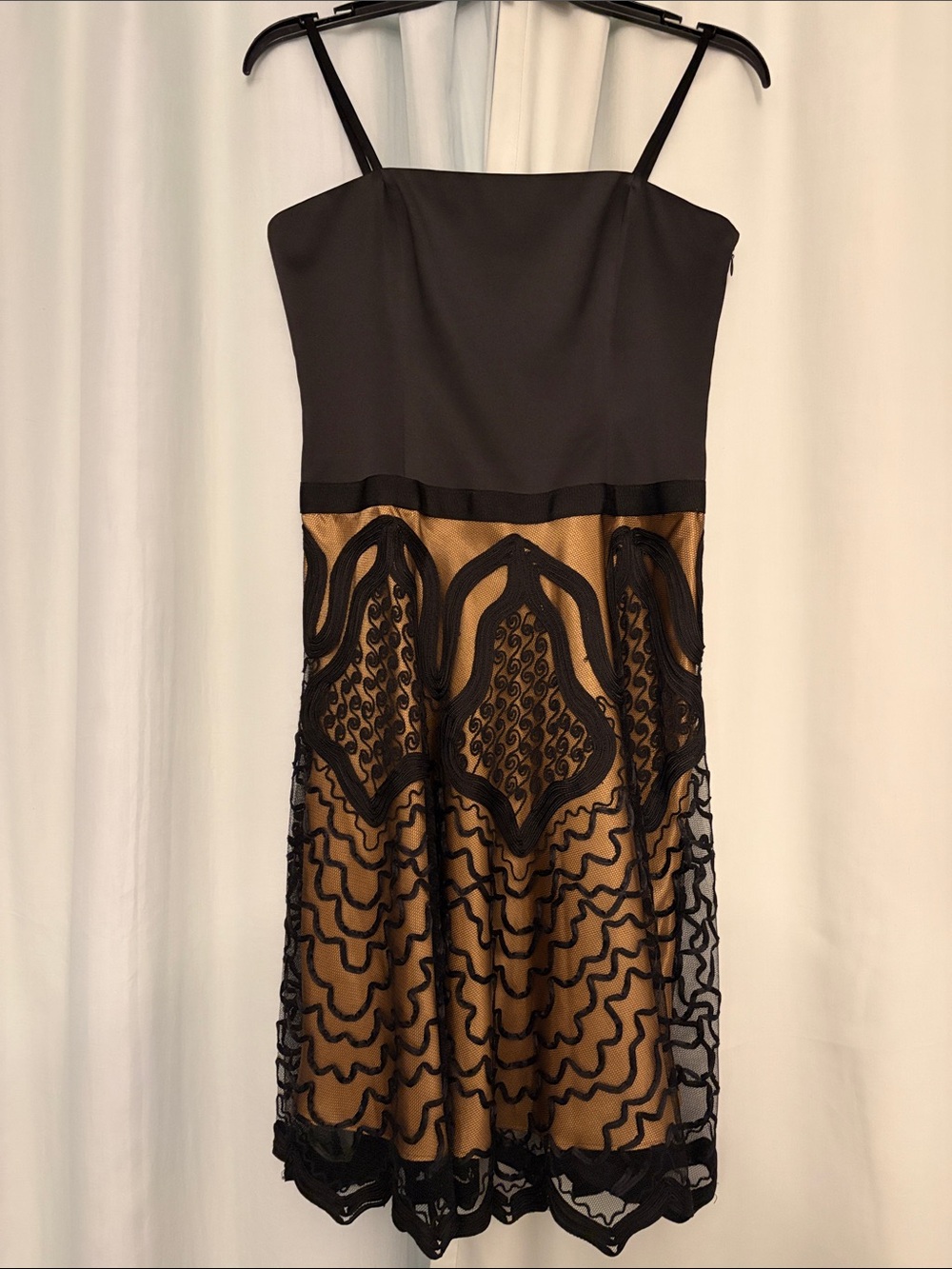 Laundry By Shelli Segal Black and Gold Lace-Detail Spaghetti Strap Midi Dress, 2